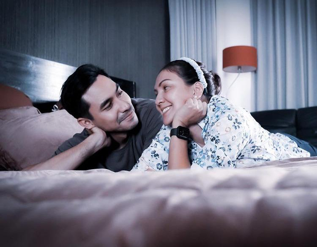 Momen 7 Seleb Memotret Istrinya Saat Tidur, Jahil tapi So Sweet (262727)