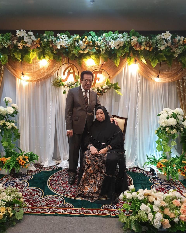 Anwar Fuady bersama istri. Foto: Instagram @fuady_47.