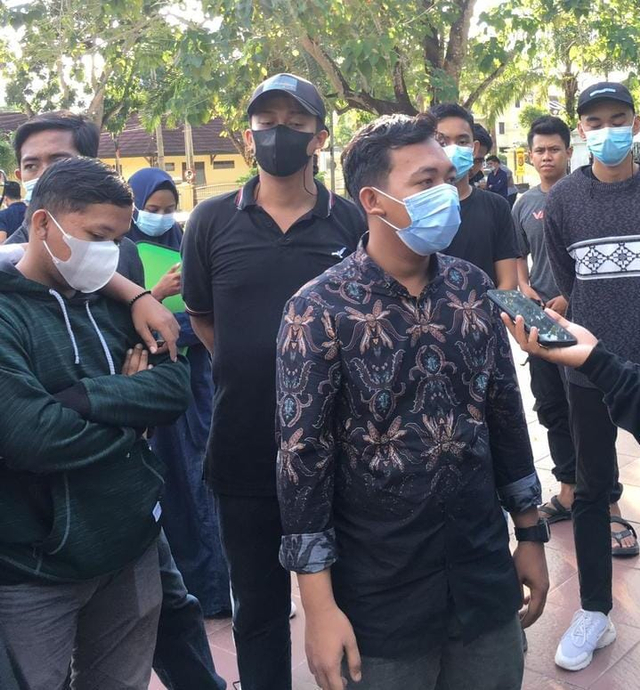 Ditiadakan Pemerintah, BEM UHO Ajak Salat Idul Adha Berjamaah di Lapangan Kampus (71785)