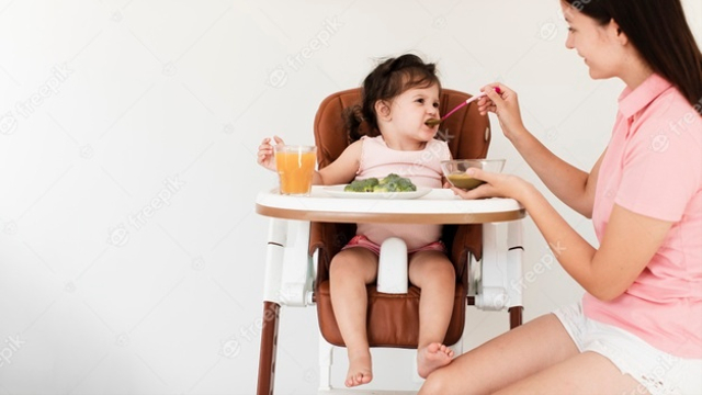 Jadwal Makan Bayi 6 Bulan, Berikut Panduannya (34949)