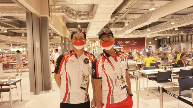 Tim Bulu Tangkis Indonesia sudah tiba di Wisma Atlet, Tokyo, Jepang, Senin (19/7) malam. Foto: NOC Indonesia