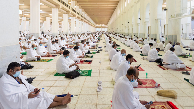 Suasana Emosional Jemaah Haji 2021 Saat Wukuf di Arafah (506162)