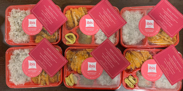 Ibis Pontianak City Center Ajak Masyarakat Berdonasi Lewat Promo Meals Donation (37313)