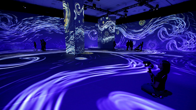 Pameran lukisan Van Gogh di Anaheim, California, AS. Foto: REUTERS/Mario Anzuoni