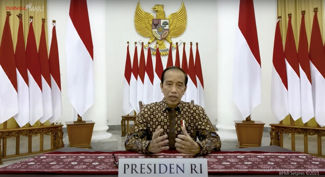 Presiden Jokowi mengumumkan perpanjangan PPKM Darurat hingga 25 Juli pada Selasa, 20 Juli 2021. Foto: YouTube Setpres