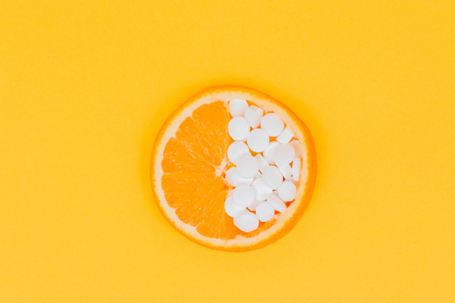 Ilustrasi vitamin C, sumber foto: https://unsplash.com/