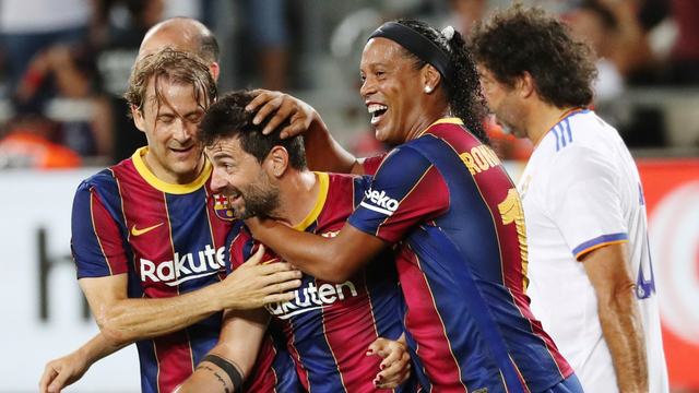 Foto: Laga Reuni Legenda Real Madrid dan Barcelona di Israel (24684)