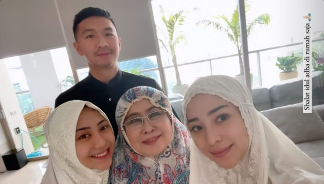 9 Seleb yang Rayakan Idul Adha Pertama Bersama Pasangan di Tahun 2021 (86870)
