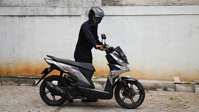 Ilustrasi pencurian sepeda motor. (Foto: Faisal Rahman/kumparanOTO)