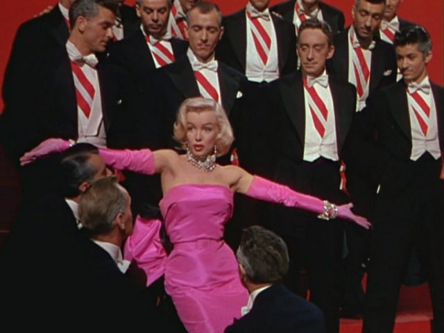 4 Teori Konspirasi Meninggalnya Marilyn Monroe, Benarkah Dibunuh oleh Mafia? (87859)