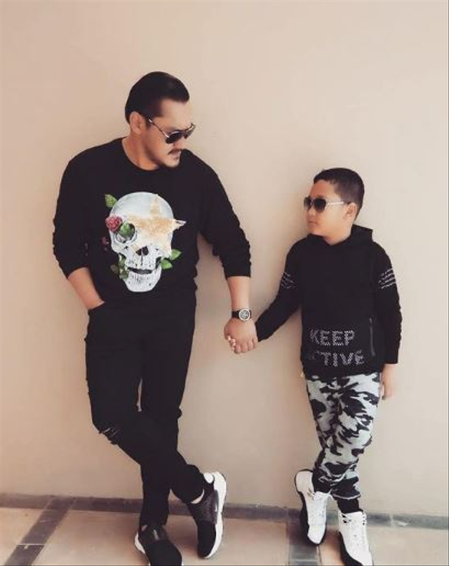 5 Potret Hangat Kenangan Mendiang Alino Octavian Bersama Istri dan Putranya (84686)