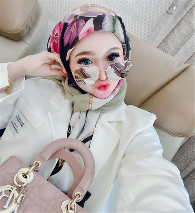 7 Potret Herlin Kenza, Selebgram Asal Aceh yang Viral Akibat Timbulkan Kerumunan (357784)