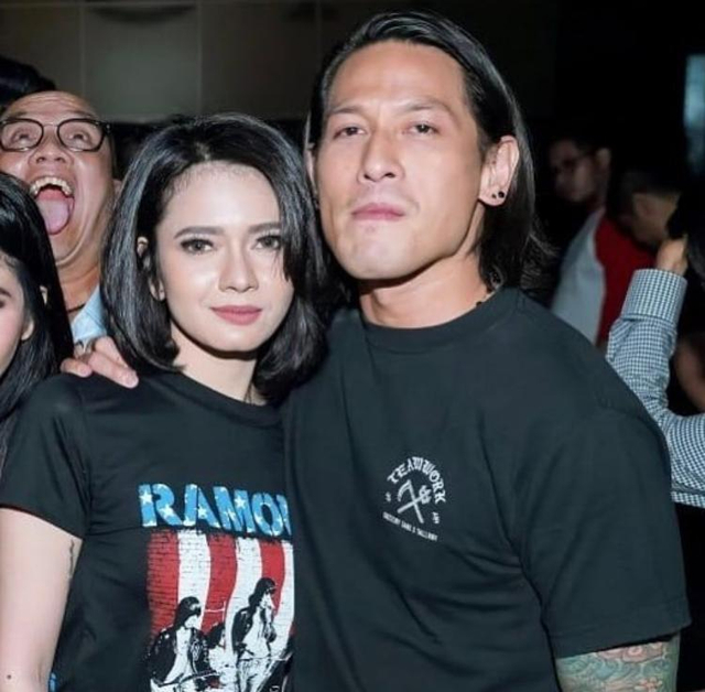 Biasa Sangar, Intip 7 Potret Mesra Chef Juna Bareng Pacar yang Jarang Tersorot (28794)