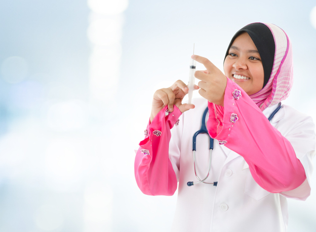 Ilustrasi dokter muslimah. Foto: Shutterstock