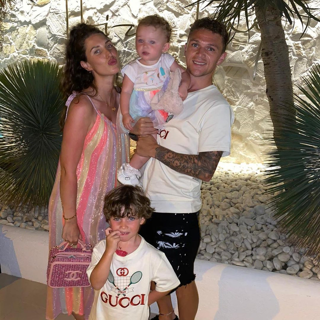 Kieran Trippier Pamer Kemesraan Bareng Istri Usai Euro 2020 (148282)