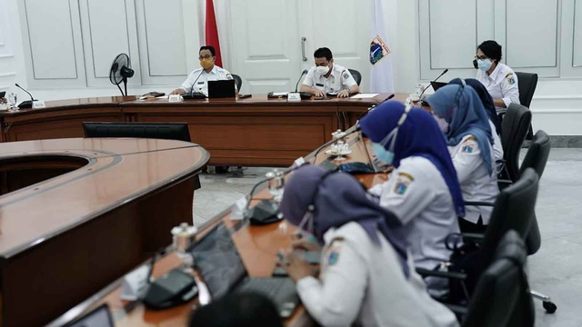 Anies Dengar Curhatan Petugas Puskesmas: Untung Sudah Divaksin Jadi Terlindungi (166315)