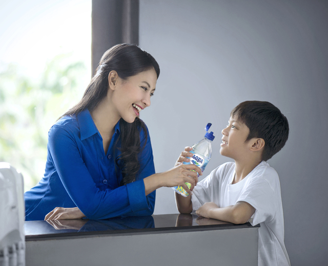 Riset: 1 dari 5 Anak Indonesia Masih Kurang Minum Air Putih (89555)