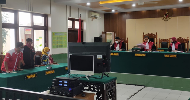 PN Tegal Putuskan Gugatan Warga terhadap PT KAI dan Pemkot Tidak Dapat Diterima (41001)