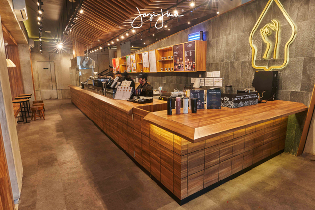 Anniversary ke-3, Kedai Kopi Ini Rilis Menu Cold-Brew dengan Kemasan Unik (104018)