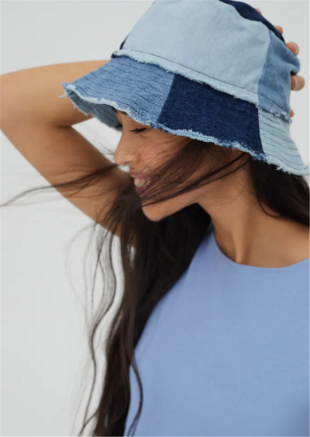 Rekomendasi Bucket Hat 