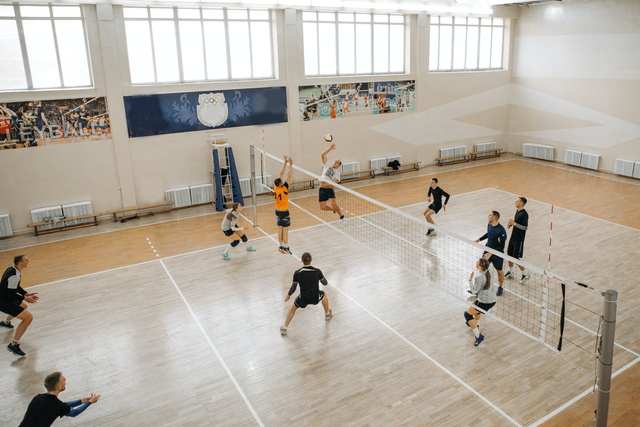 Teknik Passing Bawah dalam Bola Voli, Simak Caranya di Sini (747790)