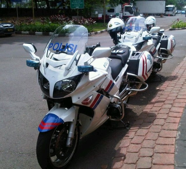 Yamaha FJR1300 kepunyaan polisi Indonesia. Foto: Edorusyanto