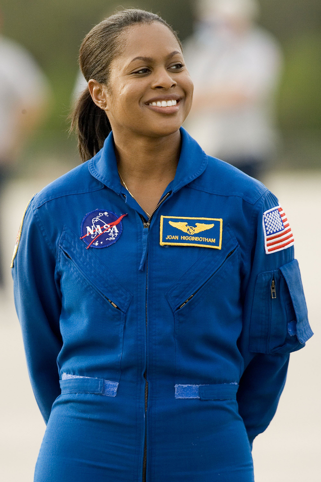 Mantan astronaut perempuan NASA, Joan Higginbotham. Foto: Matt Stroshane/Getty Images