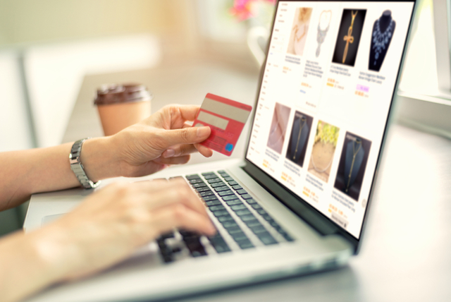 Ragu Belanja Online? Ini 5 Tips Belanja Aman Produk Original di Marketplace (181208)
