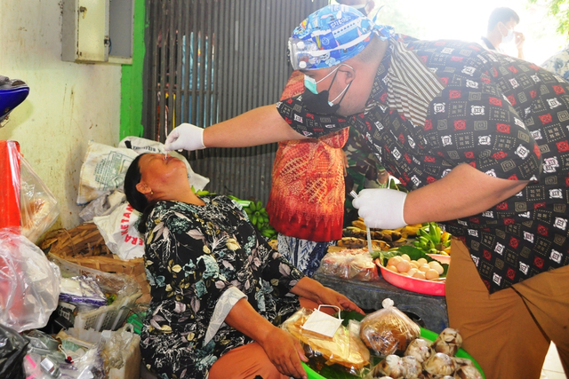 2 Pedagang di Pasar Belitung Timur Positif COVID-19 (922207)