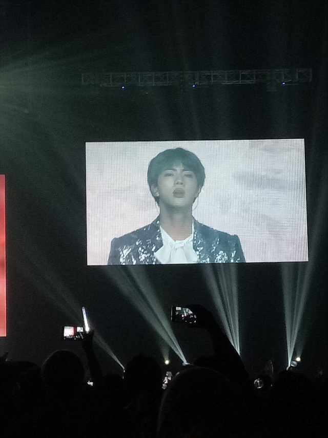 Pengalamanku yang Paling Membekas di Hati: Nonton Konser BTS (88435)