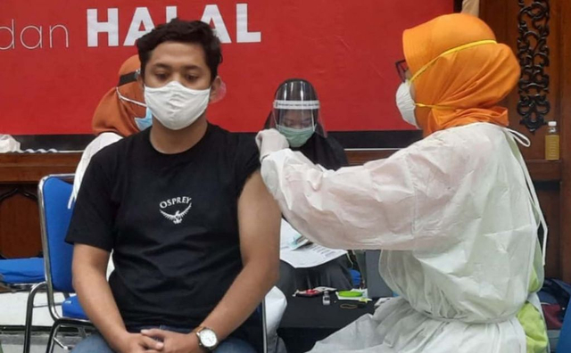 Stok Vaksin untuk Masyarakat Umum dan Anak-anak di Surabaya Habis
