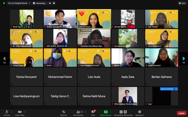 Tim KKN-T IPB University Berikan Edukasi Tentang Etika Virtual Meeting bagi Masyarakat Desa Cikarawang