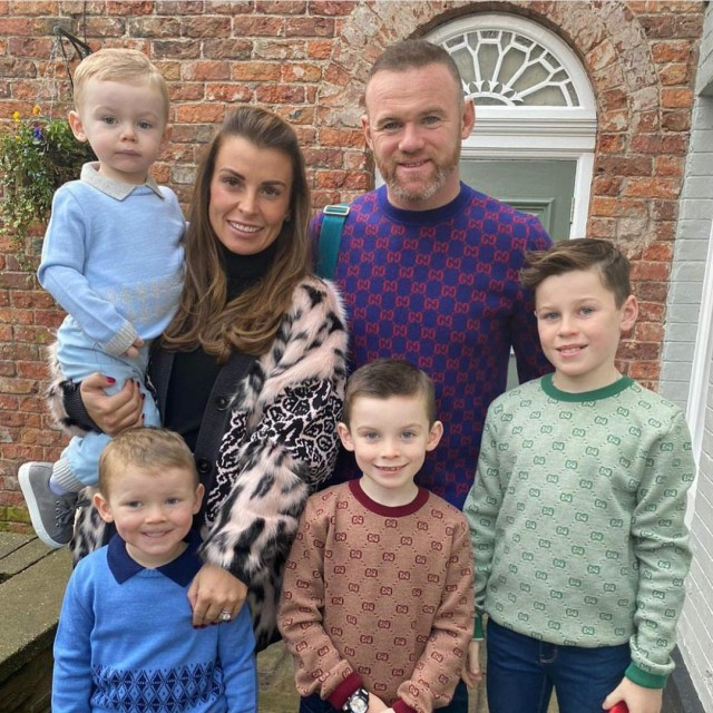 Wayne Rooney Ngaku Diperas Buntut Fotonya dengan 3 Wanita Nyaris Bugil Viral (39592)