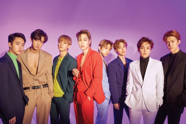 Potret EXO yang dijuluki sebagai Sextuple Million Seller. Sumber: soompi