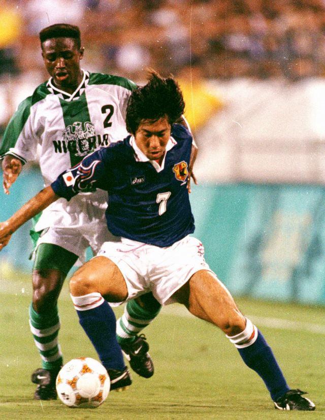 Timnas Nigeria saat berhadapan dengan Jepang pada Olimpiade 1996 di Florida Citrus Bowl, Orlando, Florida. Foto: ste/Getty Images