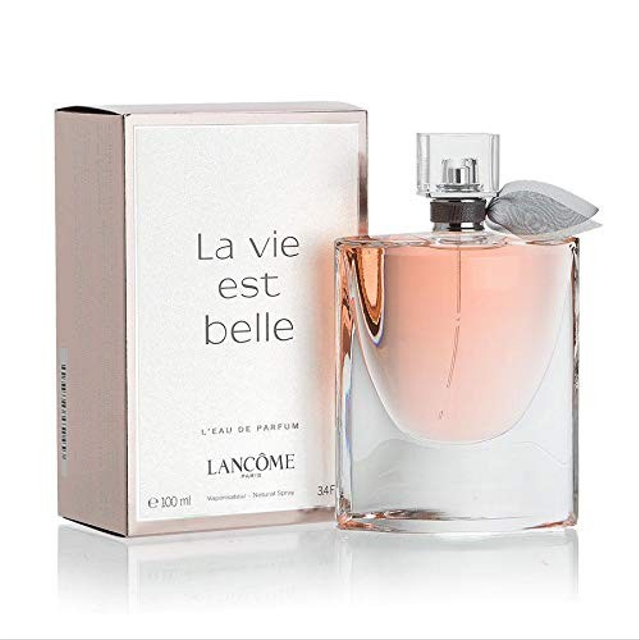 7 Rekomendasi Parfum Wanita Terbaik, Wanginya Tahan Lama! (506823)
