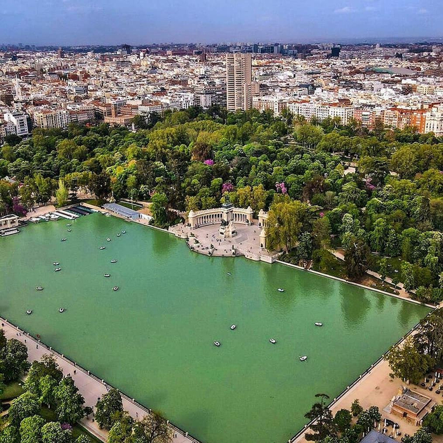 Taman Retiro, Madrid Foto: MadridCentana/Instagram