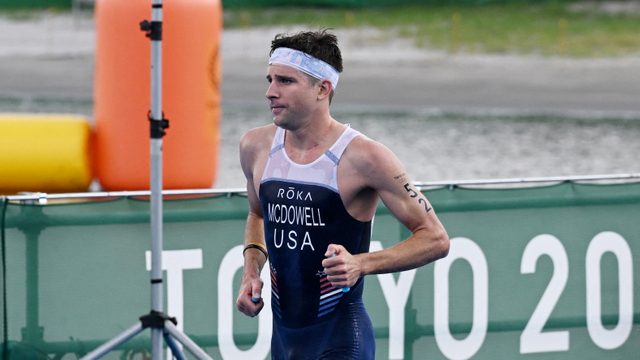 Atlet triathlon Amerika Serikat Kevin McDowell di Olimpiade Tokyo 2020. Foto: CHARLY TRIBALLEAU / AFP