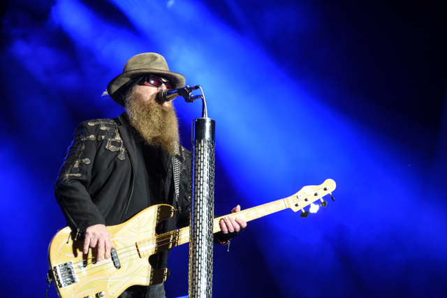 Bassist ZZ Top, Dusty Hill, Meninggal Dunia (23827)