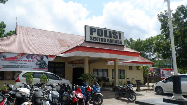 Kantor Polisi Polsek Baruga. Foto: Deden Saputra/kendarinesia.