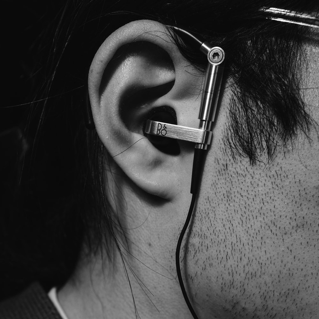 Ilustrasi telinga sebagai indra pendengaran manusia. Sumber: Unsplash