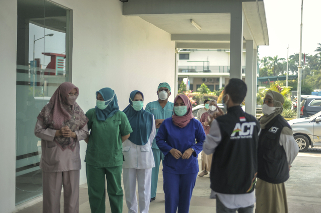 Ketika Jurnalis dan Relawan ACT Terlibat Aksi Kemanusiaan (Berita Foto) (55990)