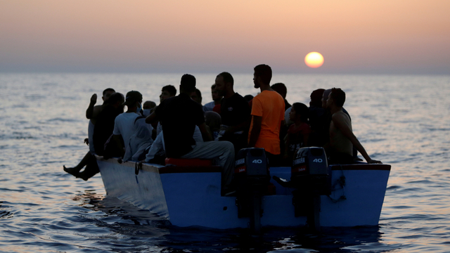 Ilustrasi imigran di Laut Mediterania. Foto: Darrin Zammit Lupi/REUTERS