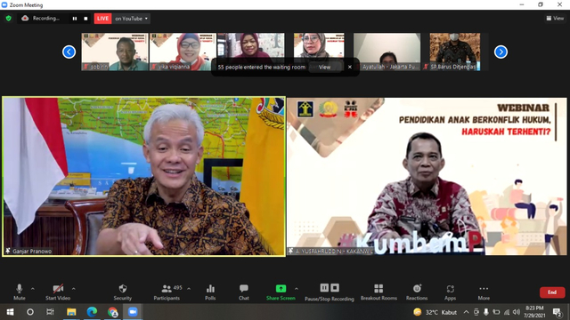 Gubernur Jawa Tengah, Ganjar Pranowo saat mengikuti webinar atas kerja sama Sahabat Kapas dan Bapas Kelas II Klaten