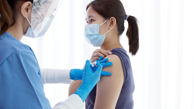 Bolehkah Ibu Hamil Diberi Vaksin Moderna? Foto: Shutter Stock