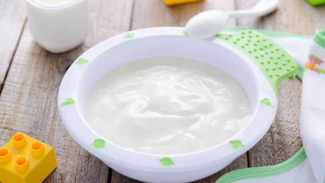 Ilustrasi resep MPASI yoghurt. Foto: Shutter Stock