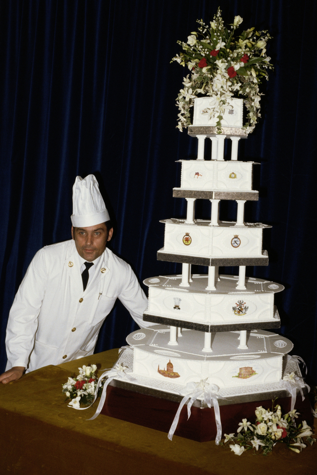 Potongan Kue Pengantin Putri Diana Siap Dilelang hingga Rp 10 Juta! (166560)