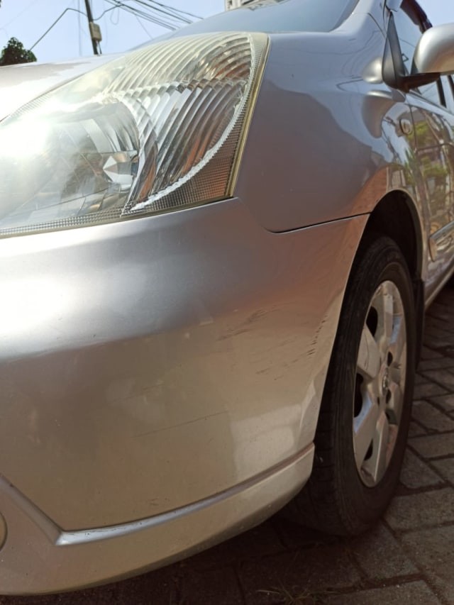 Cara Menghilangkan Baret pada Mobil Hitam (182753)