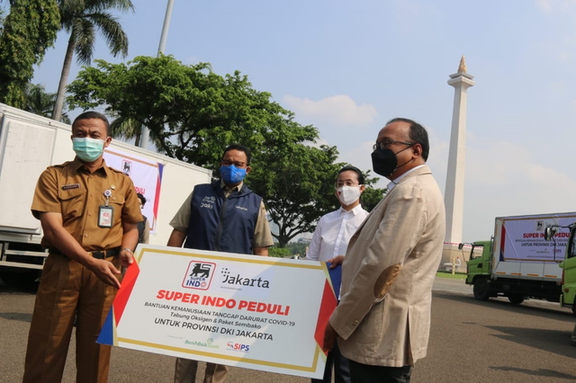 Anies Cek Fasilitas Isolasi dan Vaksinasi Keliling: Semua Bisa Turun Tangan (1004642)