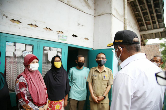 Kunjungi Sukabumi, Muhadjir Masih Temukan Warga Kurang Mampu Tak Dapat Bansos (138063)